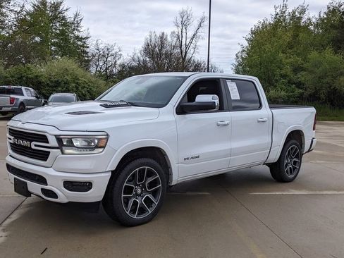Used 2019 RAM 1500 Laramie AWD/4WD image 7