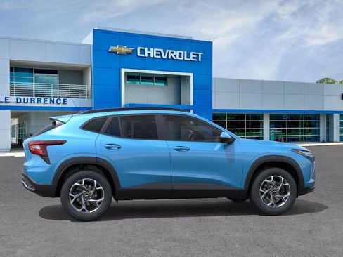 New 2026 Chevrolet Trax LT w/ Driver Confidence Package image 23