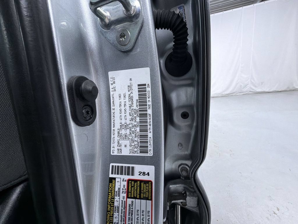 Used 2023 Toyota Tacoma SR5 AWD/4WD image 15