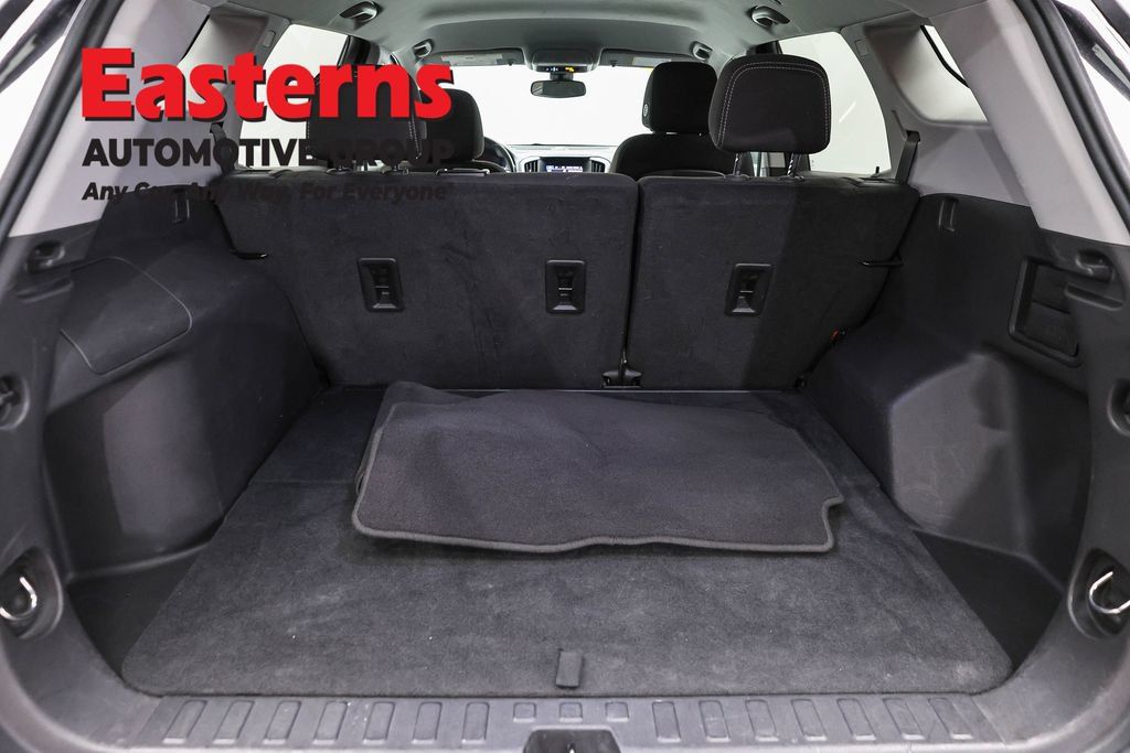 Used 2024 GMC Terrain SLE FWD image 9
