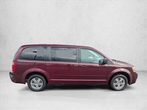 Used 2009 Dodge Grand Caravan SE image 4