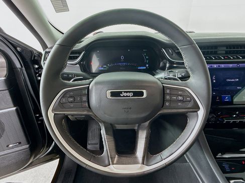 Used 2024 Jeep Grand Cherokee Limited 4xe image 11