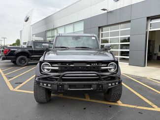 Used 2023 Ford Bronco Outer Banks w/ Sasquatch Package AWD/4WD video 2
