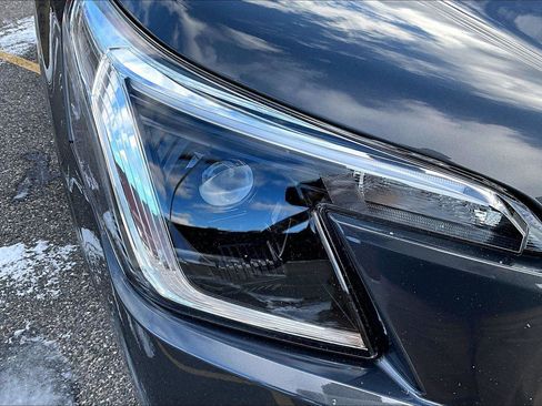 Used 2023 Subaru Forester Premium image 32