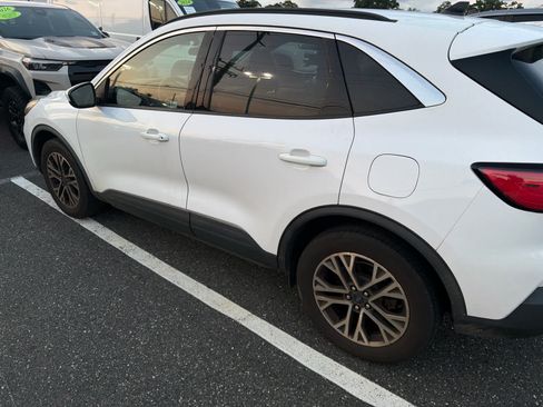 Used 2020 Ford Escape SEL AWD/4WD image 5
