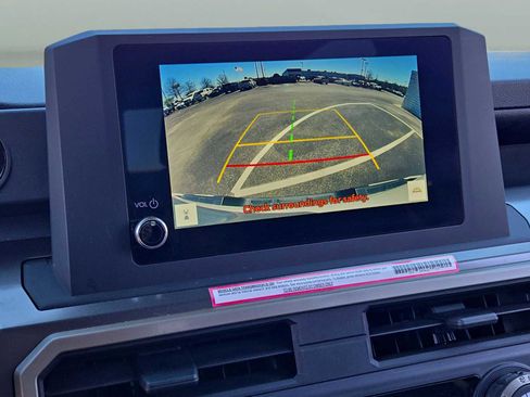 Used 2024 Toyota Tacoma SR5 w/ SR5 Upgrade Package image 27