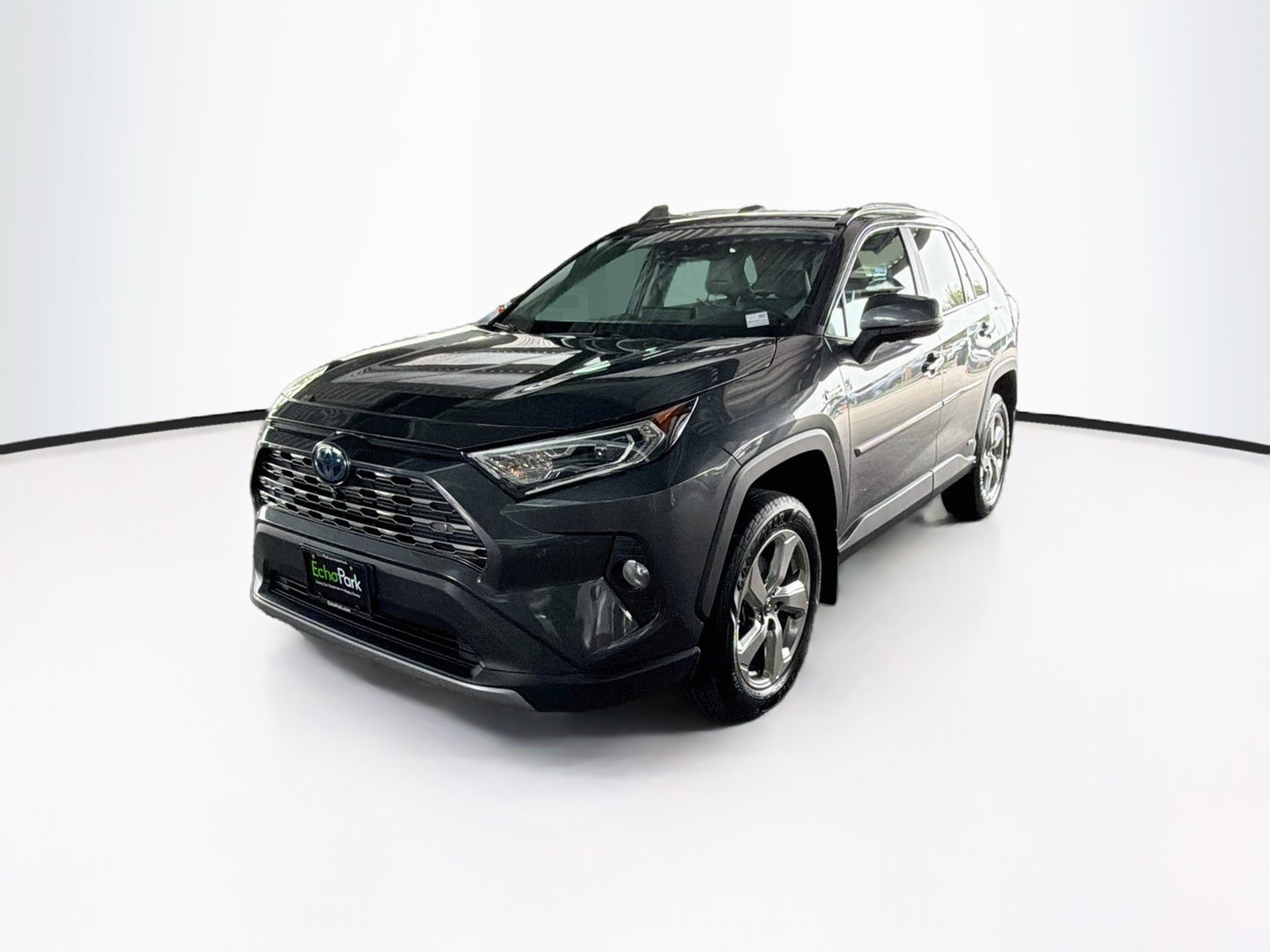 Used 2020 Toyota RAV4 Limited AWD/4WD image 3