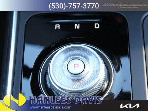 New 2026 Kia Carnival EX image 24