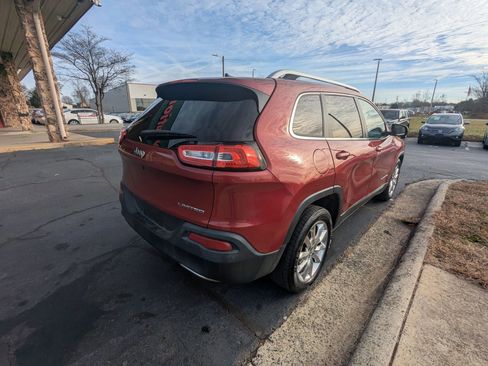 Used 2015 Jeep Cherokee Limited image 7