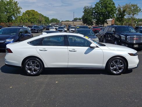 Certified 2024 Honda Accord EX image 7
