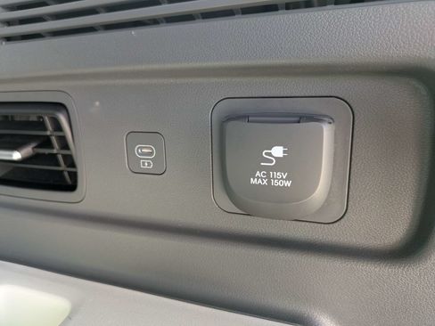 Used 2024 Hyundai Santa Fe Limited FWD image 16