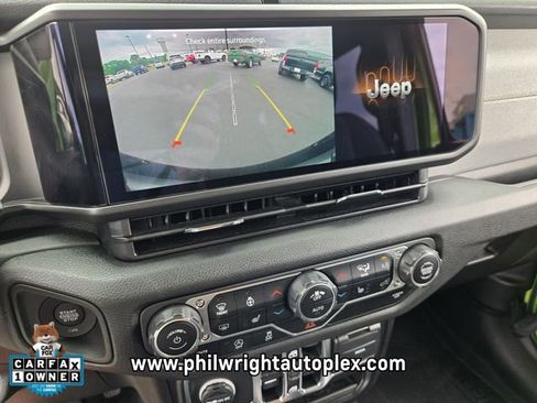Used 2025 Jeep Wrangler Unlimited Sport AWD/4WD image 21