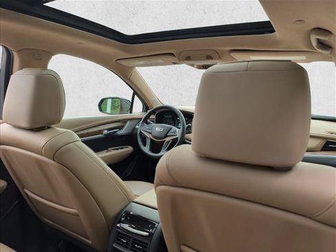 Used 2020 Cadillac XT5 Premium Luxury w/ Platinum Package FWD image 22