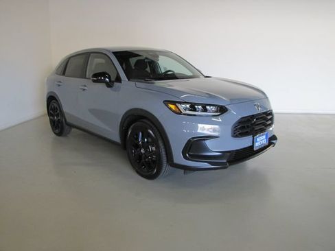 Certified 2024 Honda HR-V Sport image 3