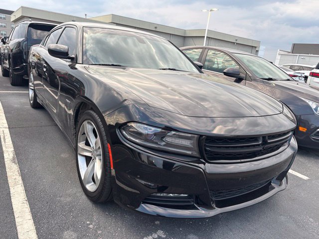 Used 2016 Dodge Charger R/T RWD image 4