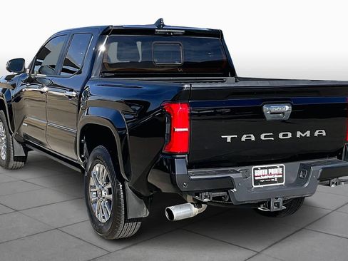 Used 2024 Toyota Tacoma Limited w/ Limited Package (LT) image 11