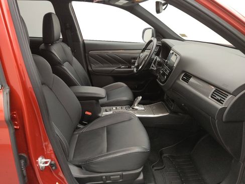 Used 2019 Mitsubishi Outlander SEL image 21