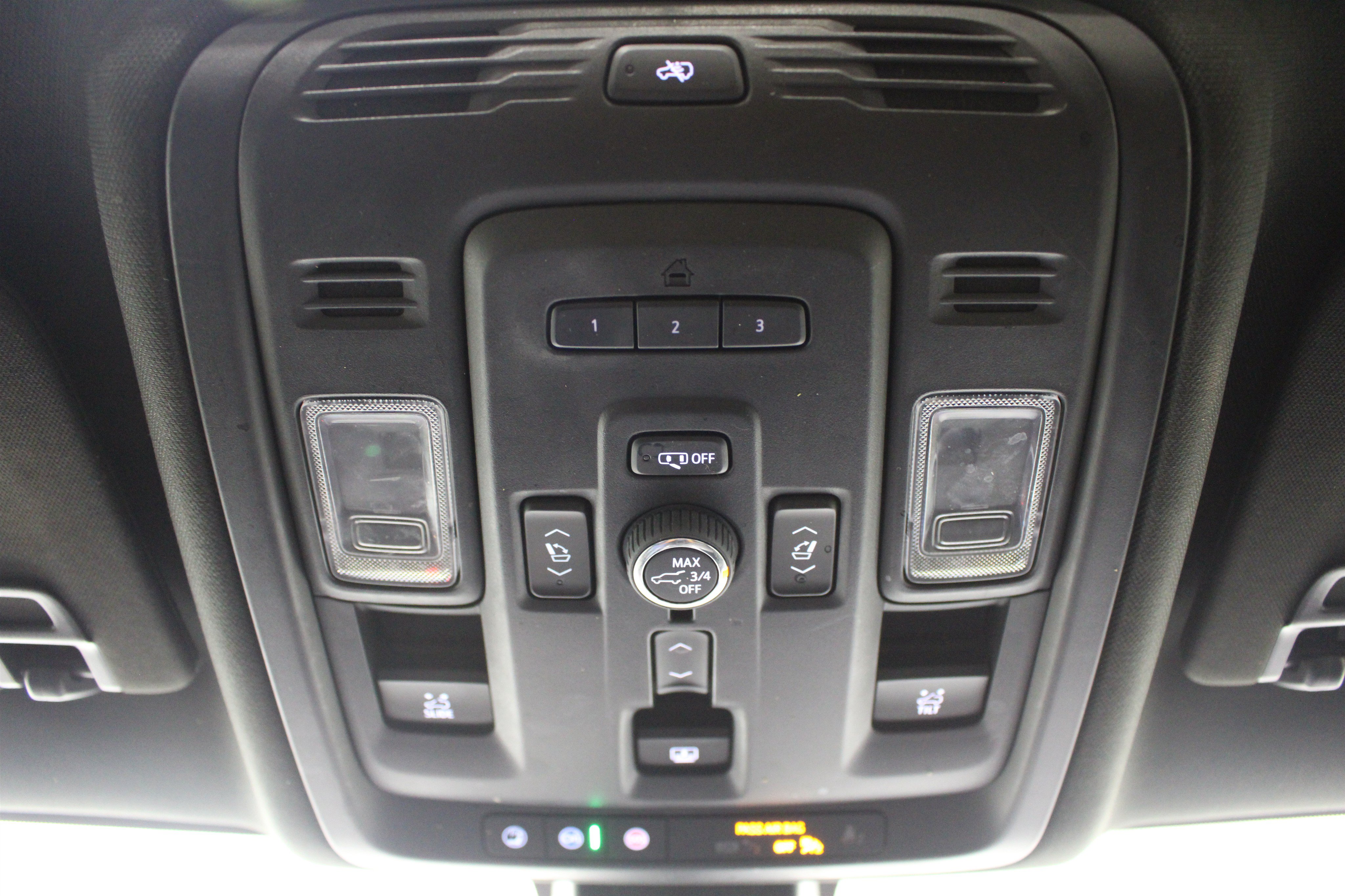 Used 2021 GMC Yukon Denali w/ Denali Ultimate Package AWD/4WD image 19