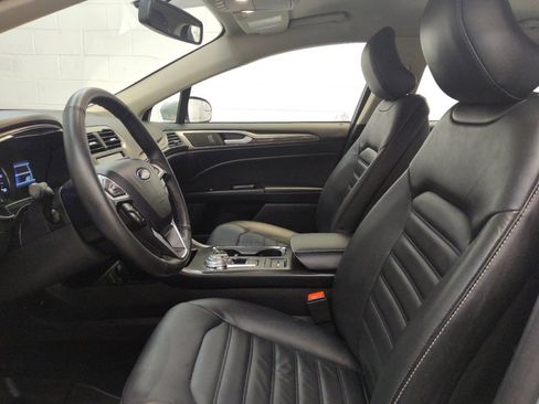 Used 2017 Ford Fusion Energi SE image 17