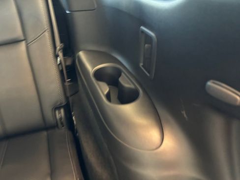 Used 2019 Nissan Pathfinder SL AWD/4WD image 30