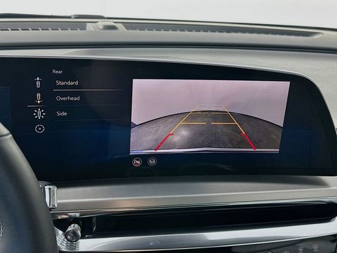 Used 2024 Cadillac Lyriq Luxury RWD image 20