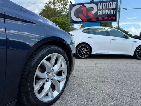 Used 2019 Chevrolet Impala Premier FWD image 36