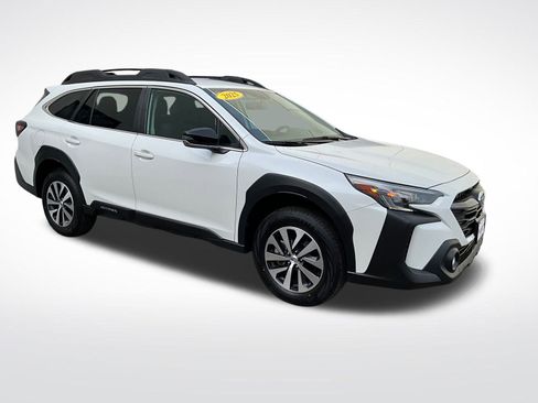 Certified 2025 Subaru Outback Premium image 9