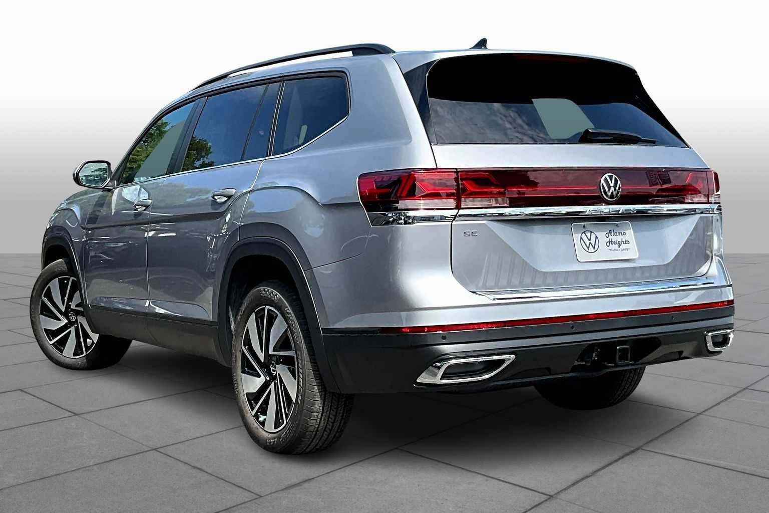 New 2026 Volkswagen Atlas SE FWD image 12