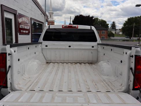 Used 2022 Chevrolet Colorado LT w/ Fleet Safety Package RWD image 4