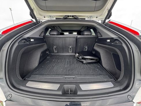 Certified 2025 Cadillac Optiq Luxury 2 w/ LPO, Floor Liner Package AWD/4WD image 14
