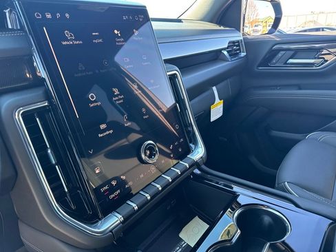 New 2026 GMC Yukon XL Elevation w/ LPO, Floor Liner Package AWD/4WD image 18