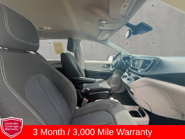 Used 2023 Chrysler Voyager LX FWD image 24