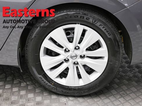 Used 2025 Nissan Sentra S FWD image 8