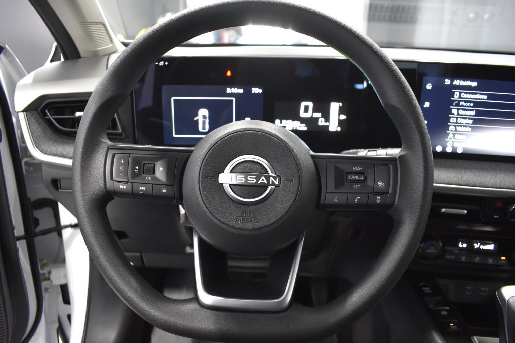 Certified 2026 Nissan Kicks SV AWD/4WD image 26