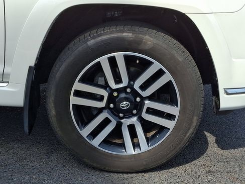 Used 2023 Toyota 4Runner Limited image 8