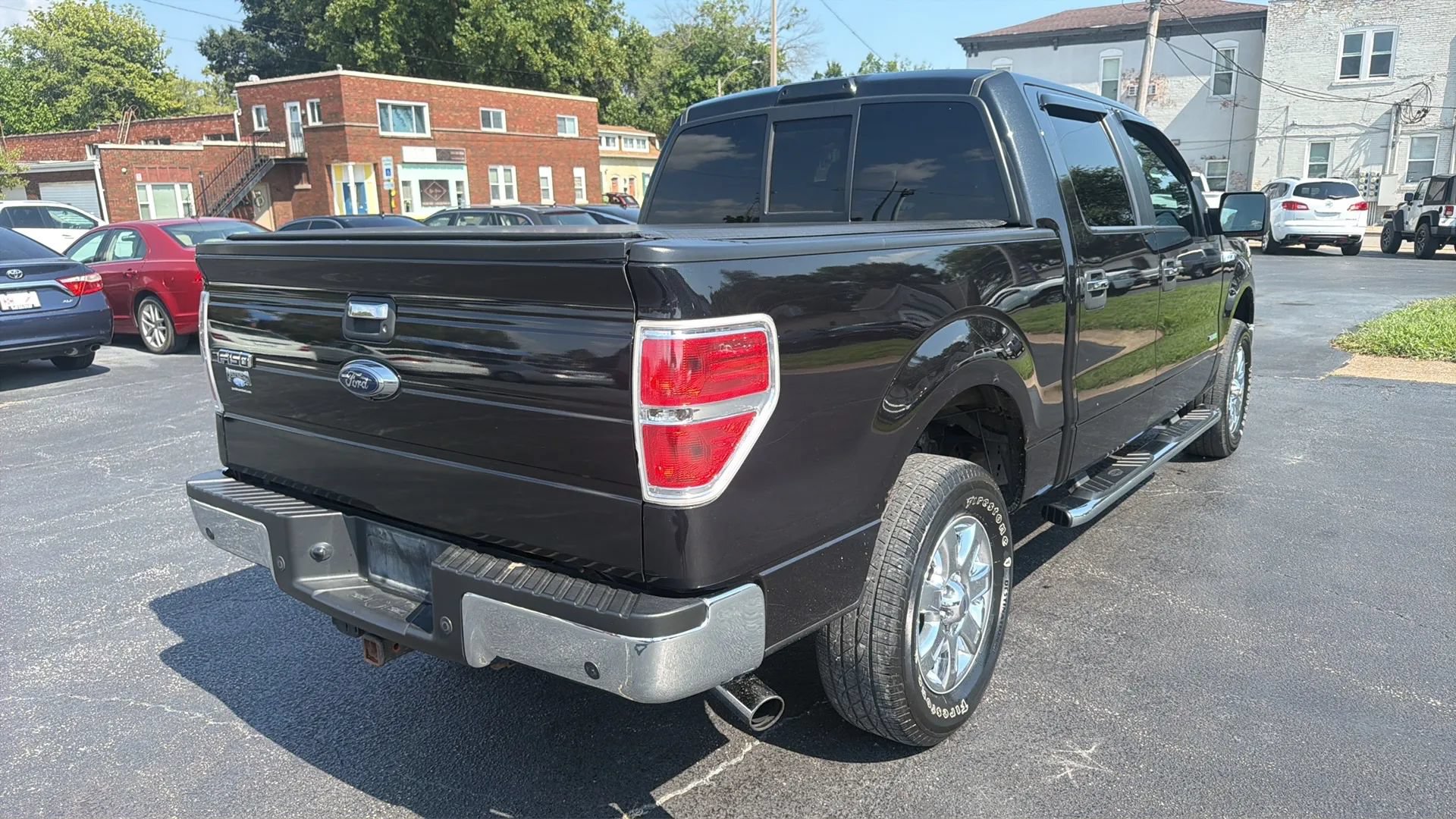 Used 2014 Ford F150 XLT w/ Equipment Group 302A Luxury AWD/4WD image 5
