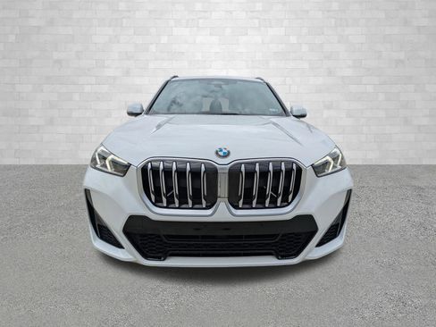 Used 2023 BMW X1 xDrive28i w/ M Sport Package AWD/4WD image 6
