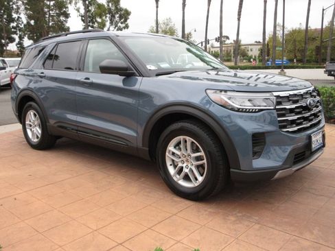 Used 2026 Ford Explorer Active RWD image 7