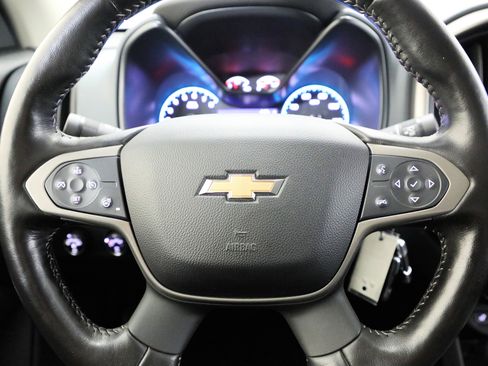 Used 2019 Chevrolet Colorado Z71 image 3