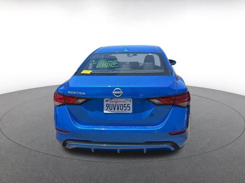 Used 2025 Nissan Sentra SV FWD image 6