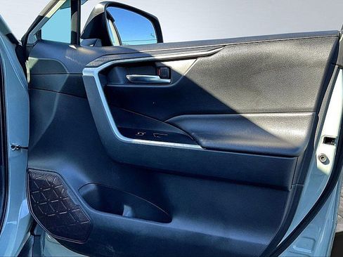 Used 2019 Toyota RAV4 XLE image 21