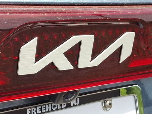 Used 2024 Kia Carnival SX Prestige FWD image 30