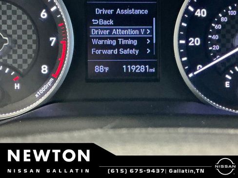 Used 2020 Hyundai Elantra SEL FWD image 24