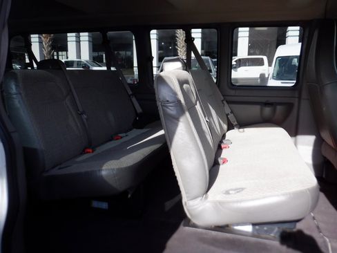 Used 2020 Chevrolet Express 3500 LT w/ LT Preferred Equipment Group image 9