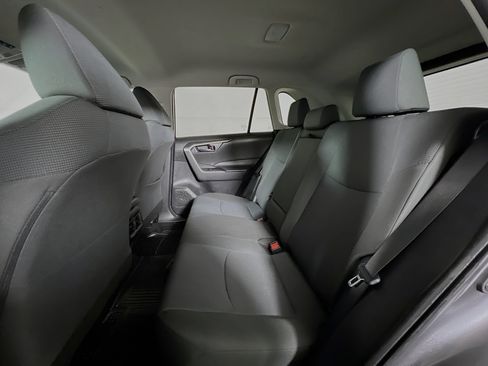 Used 2022 Toyota RAV4 LE AWD/4WD image 20