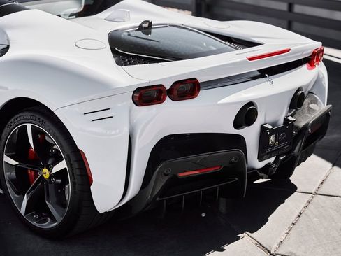 Used 2024 Ferrari SF90 Spider AWD/4WD image 11