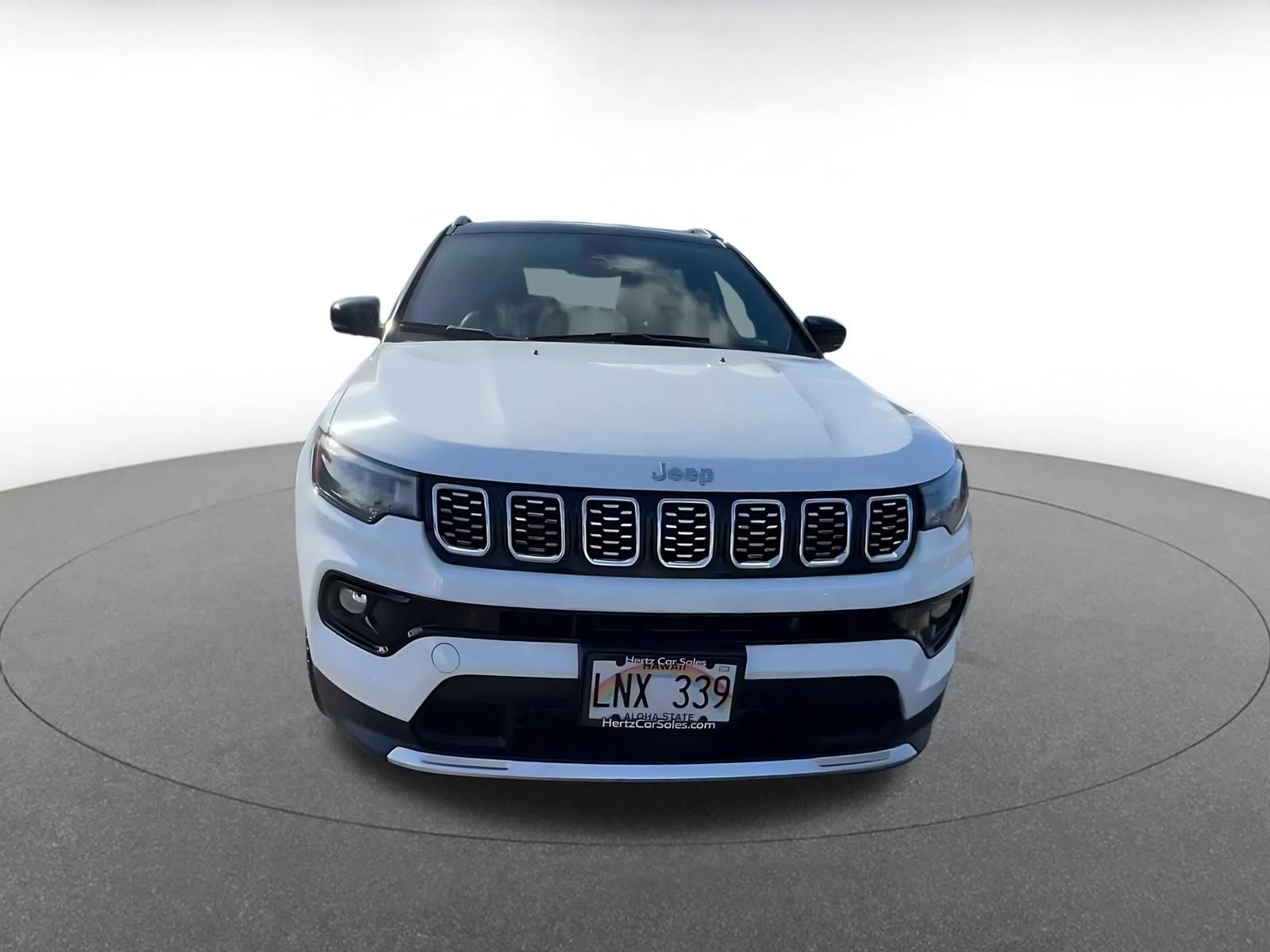 Used 2025 Jeep Compass Limited AWD/4WD image 3
