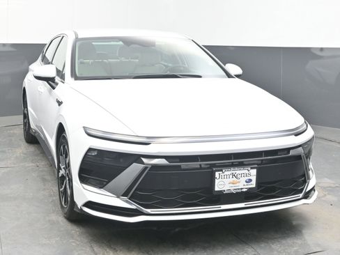 Used 2025 Hyundai Sonata SEL image 3