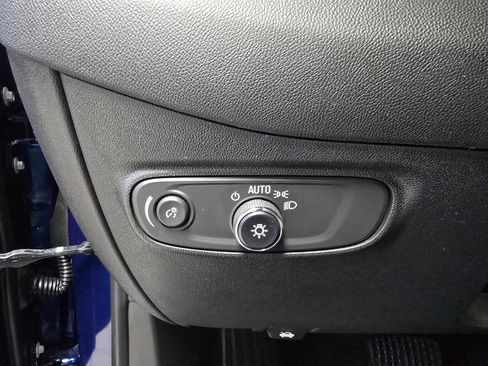 Used 2022 Chevrolet Equinox LT image 34