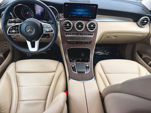 Used 2022 Mercedes-Benz GLC 300 4MATIC image 18